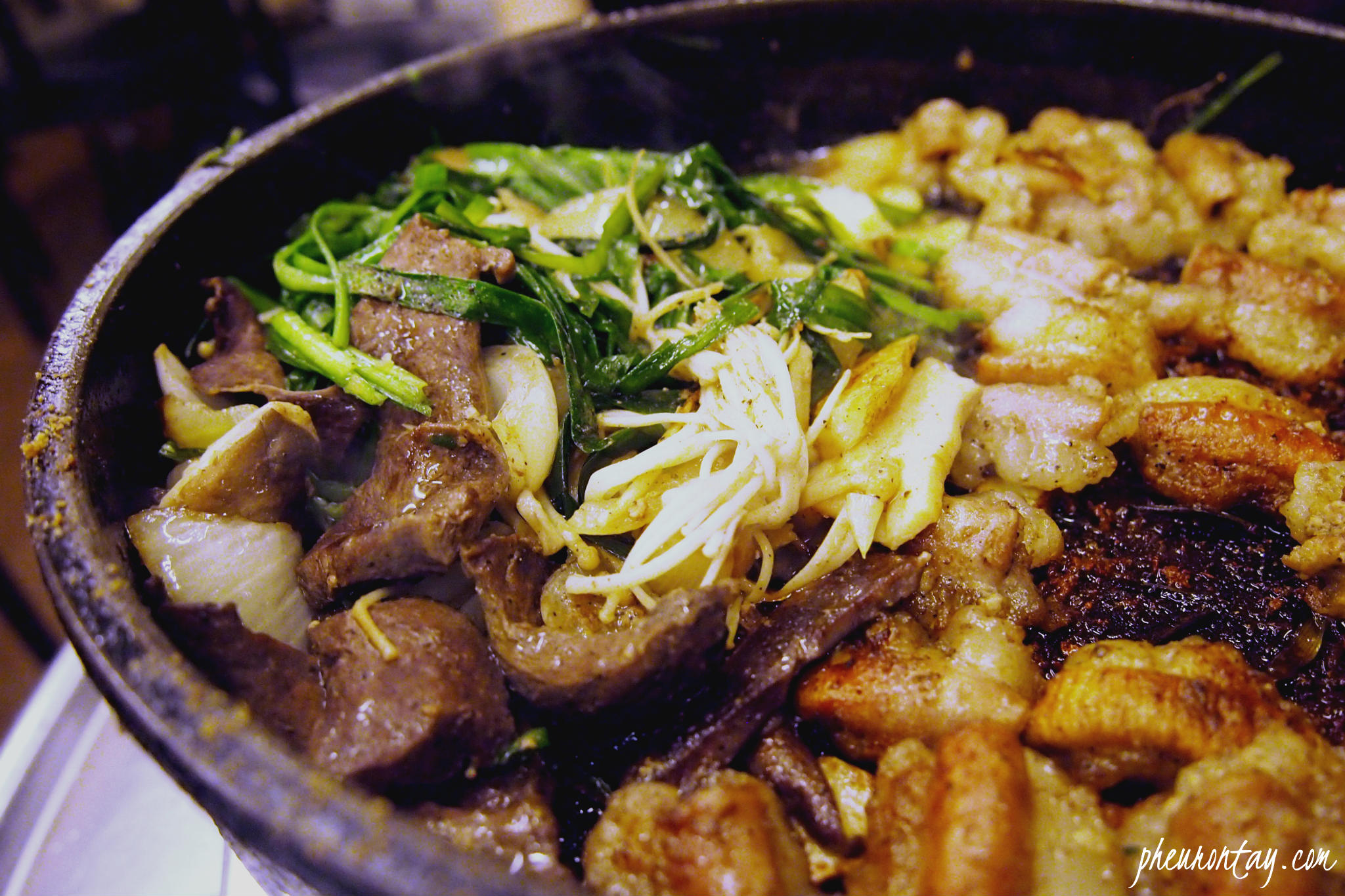 신촌 황소곱창구이 Korean Beef Intestines BBQ Sinchon Pheuron Tay Singapore